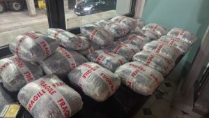 Во кабина на товарно возило најдени 24 пакувања со марихуана – возачот е уапсен на излез од државата
