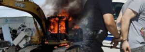Тројца приведени во Чаир под сомнение дека запалиле багер во отпад за секундарни суровини