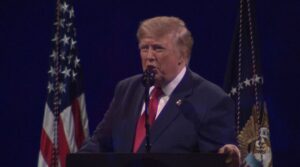 Трамп се закани дека ќе ја прекине целата трговија со Шпанија