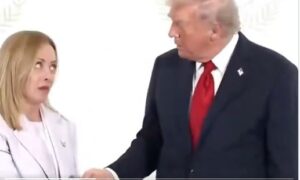 (Видео) Мелони му преврте очи на Трамп и јасно стави до знаење дека е лута